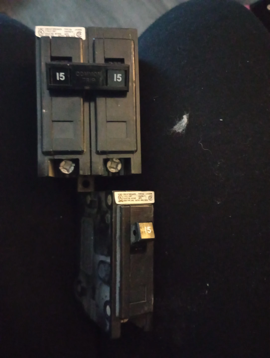 15 Amp Circuit Breaker - photo 2