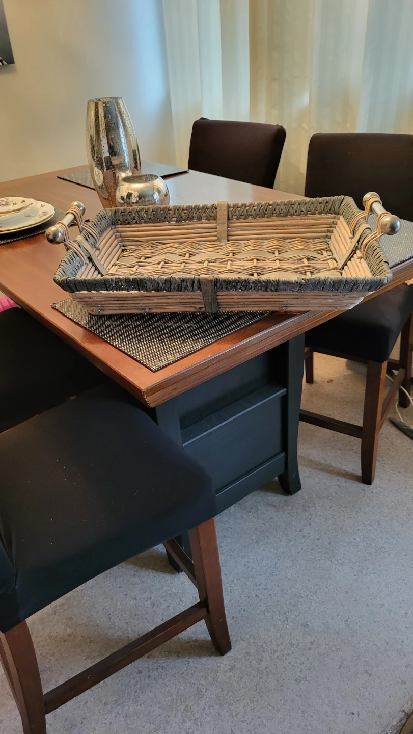 Woven serving tray with handles