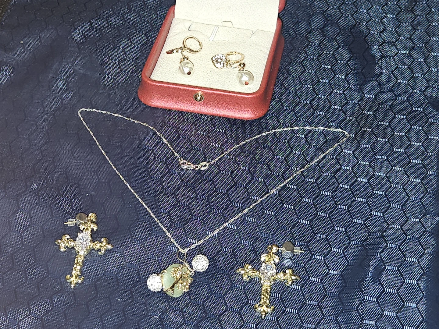 Silver Necklace n Pendant and Cross Earrings