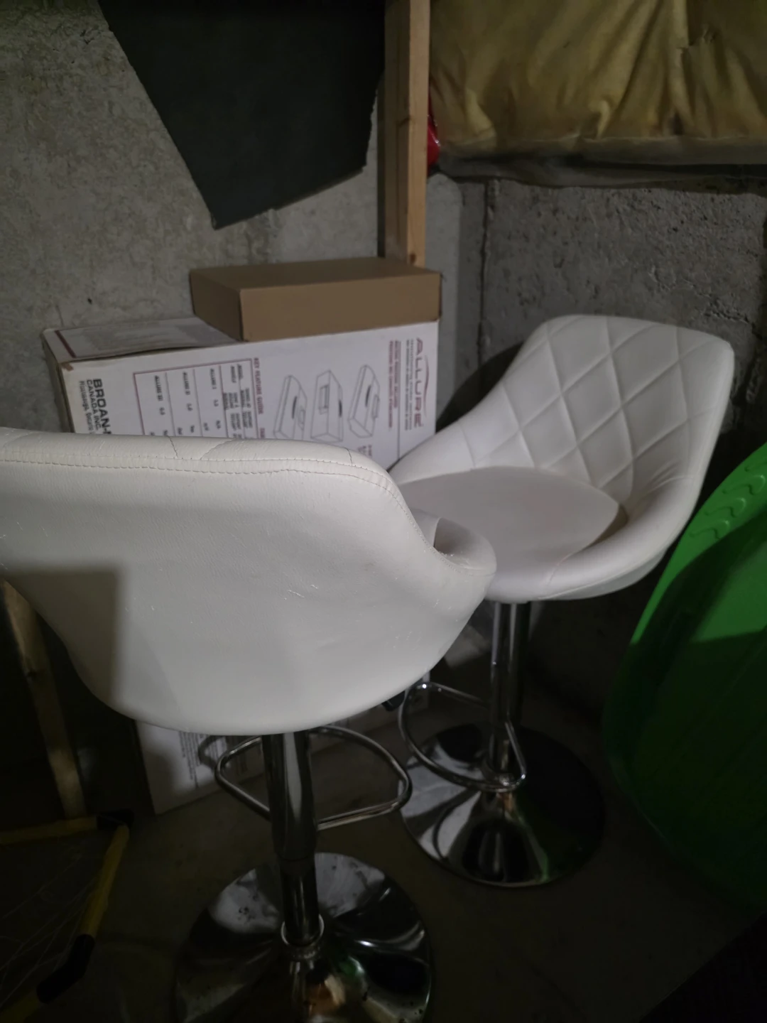 Set of 2 White Bar Stools - photo 2