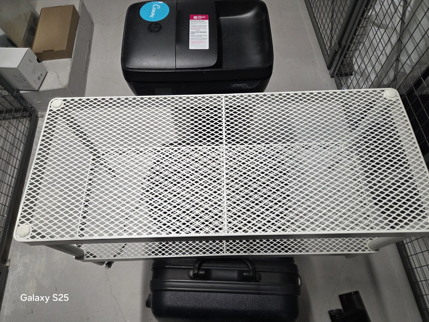 White 2-Tier Mesh Shelf Unit - photo 3