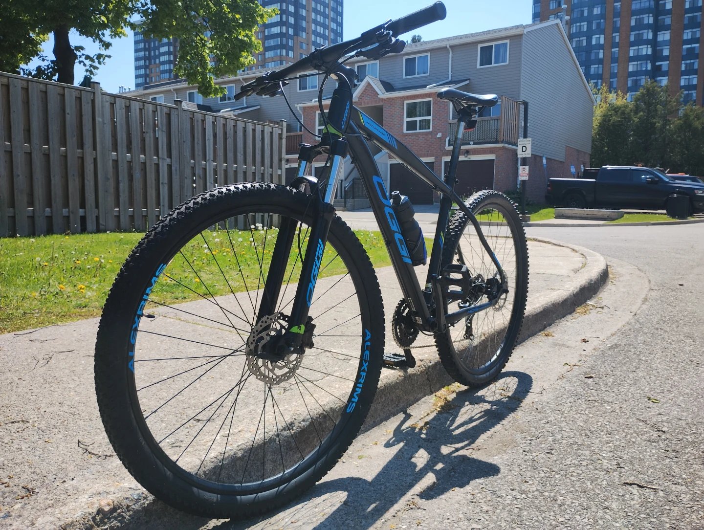 OGGI 29" Mountain Bike with Hydraulic Disc System - photo 3