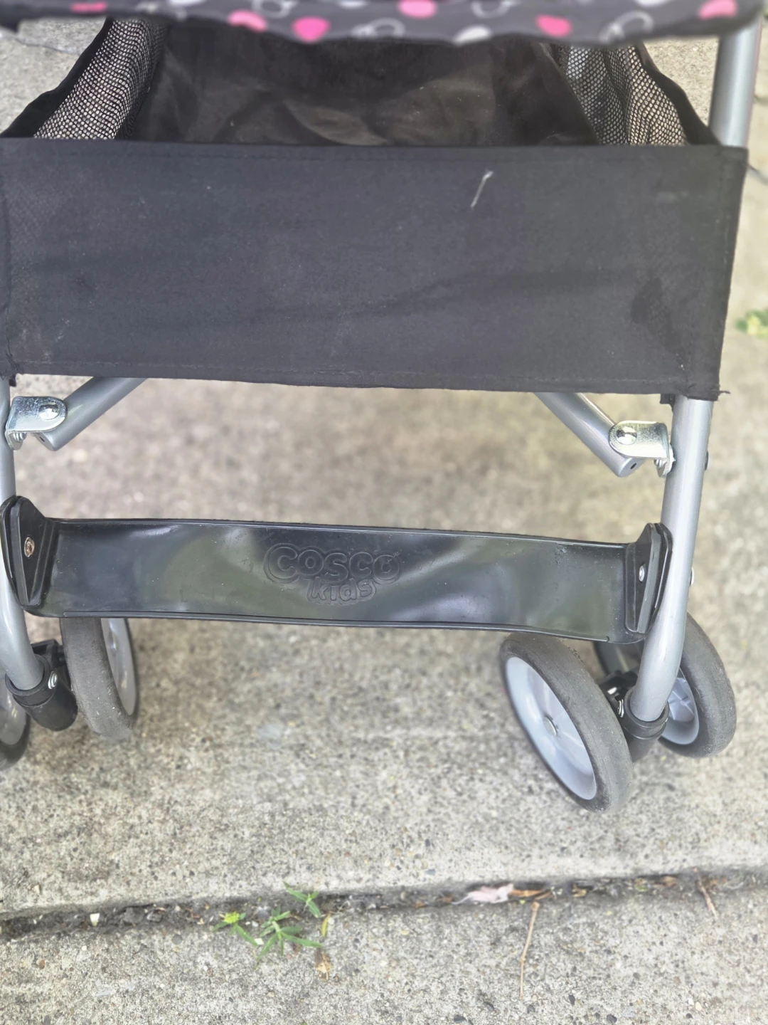 Cosco Kids Umbrella Stroller - photo 3