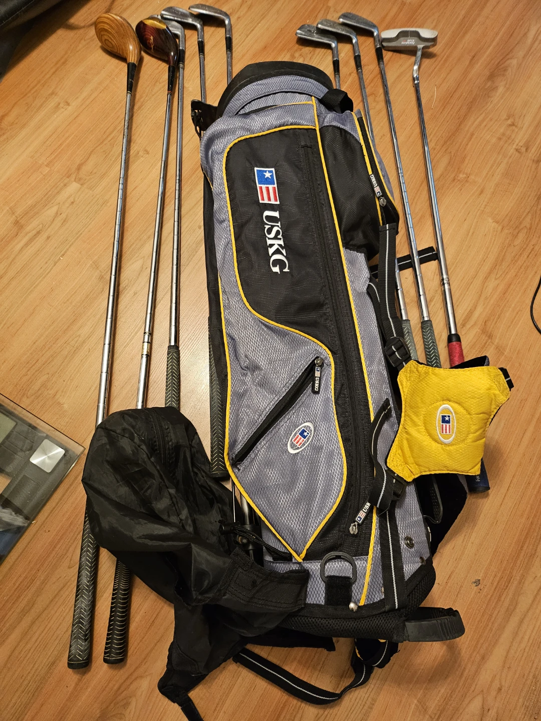 USKG Golf Club Set with Bag