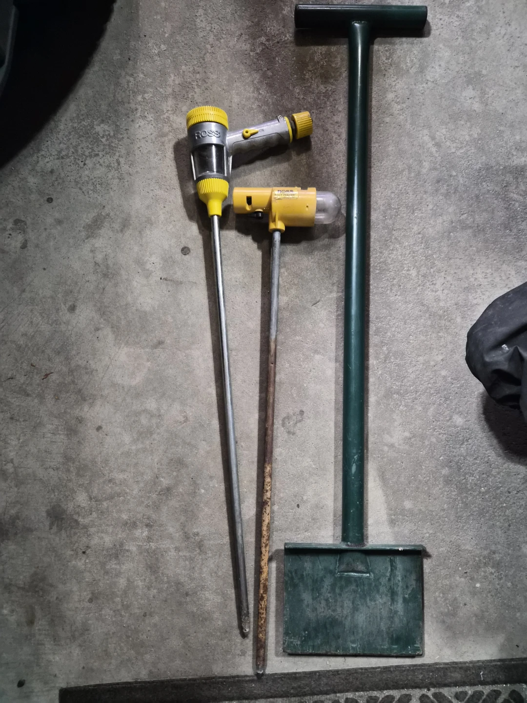 Ross Root Feeder and Garden Tool Set