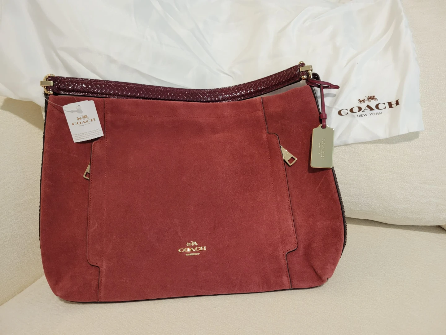 Coach Women's hobo bag in Black Cherry Suede - photo 2