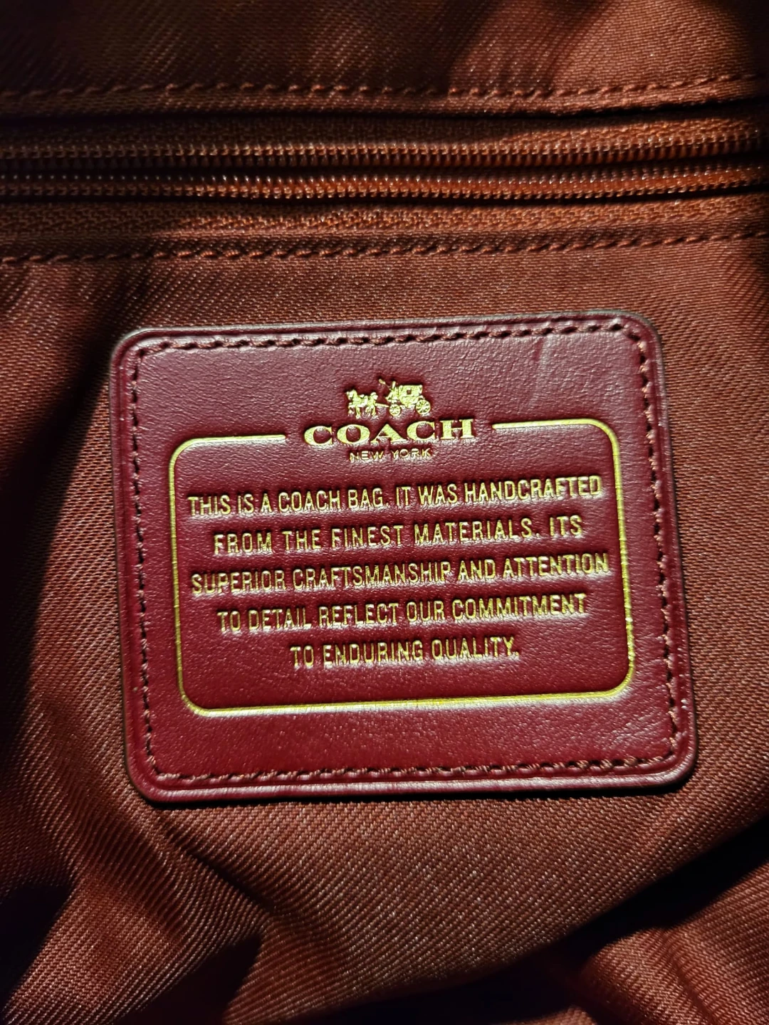 Coach Women's hobo bag in Black Cherry Suede - photo 5
