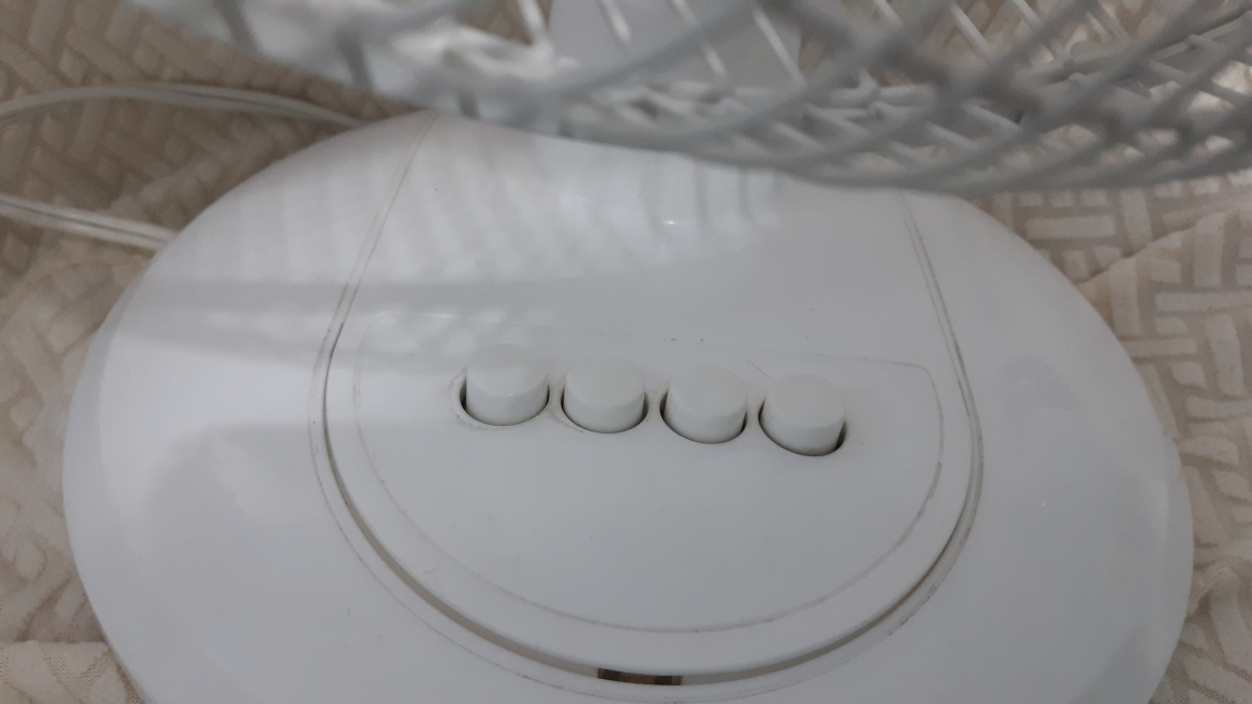 Arctic Wind White Desk Fan - photo 3