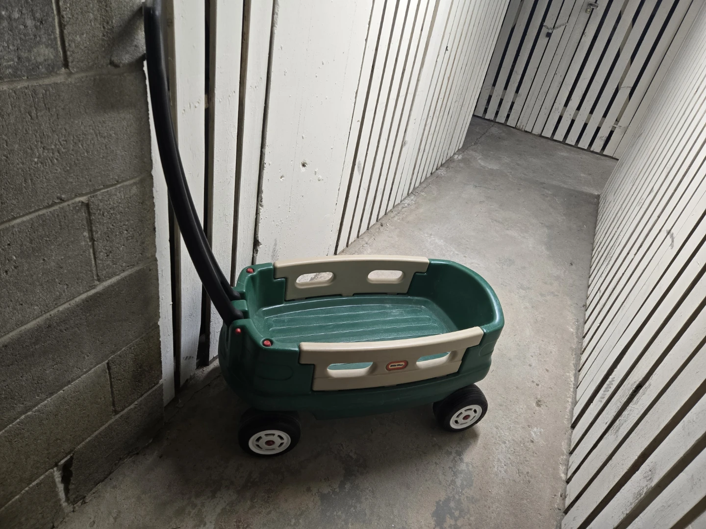 Little Tikes Wagon - photo 3