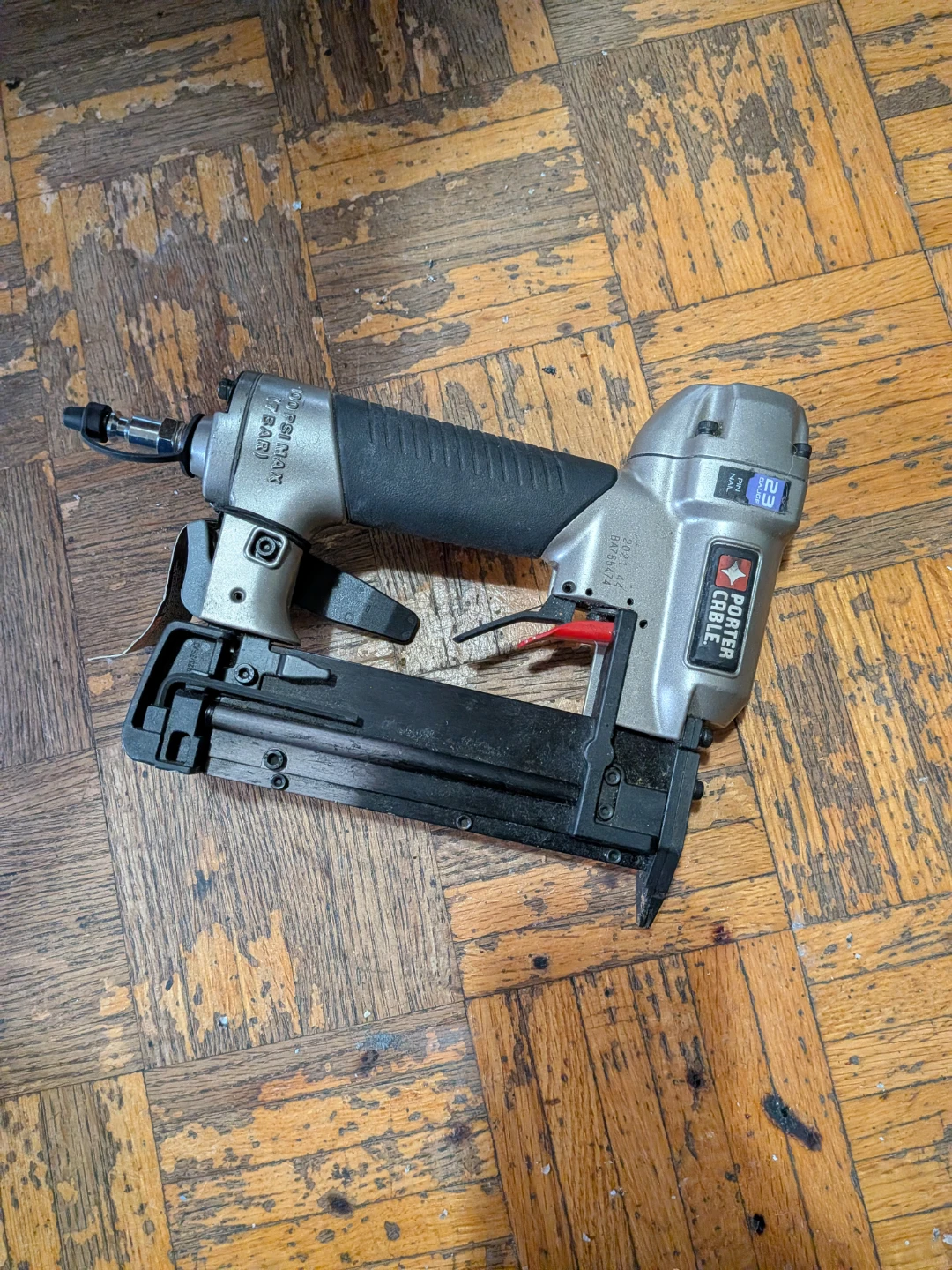 Porter Cable Pneumatic Brad Nailer