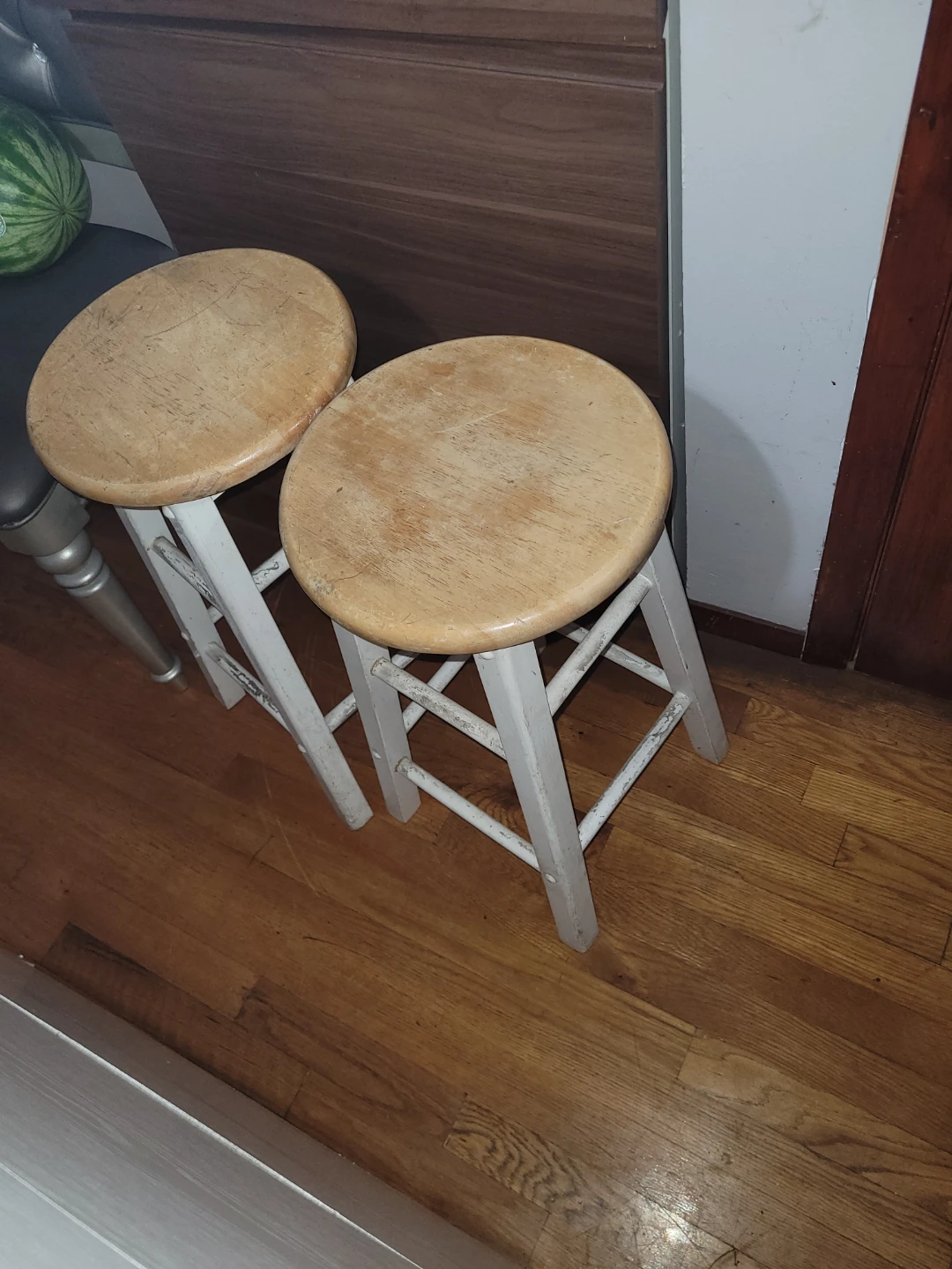 Set of 2 Wooden Bar Stools