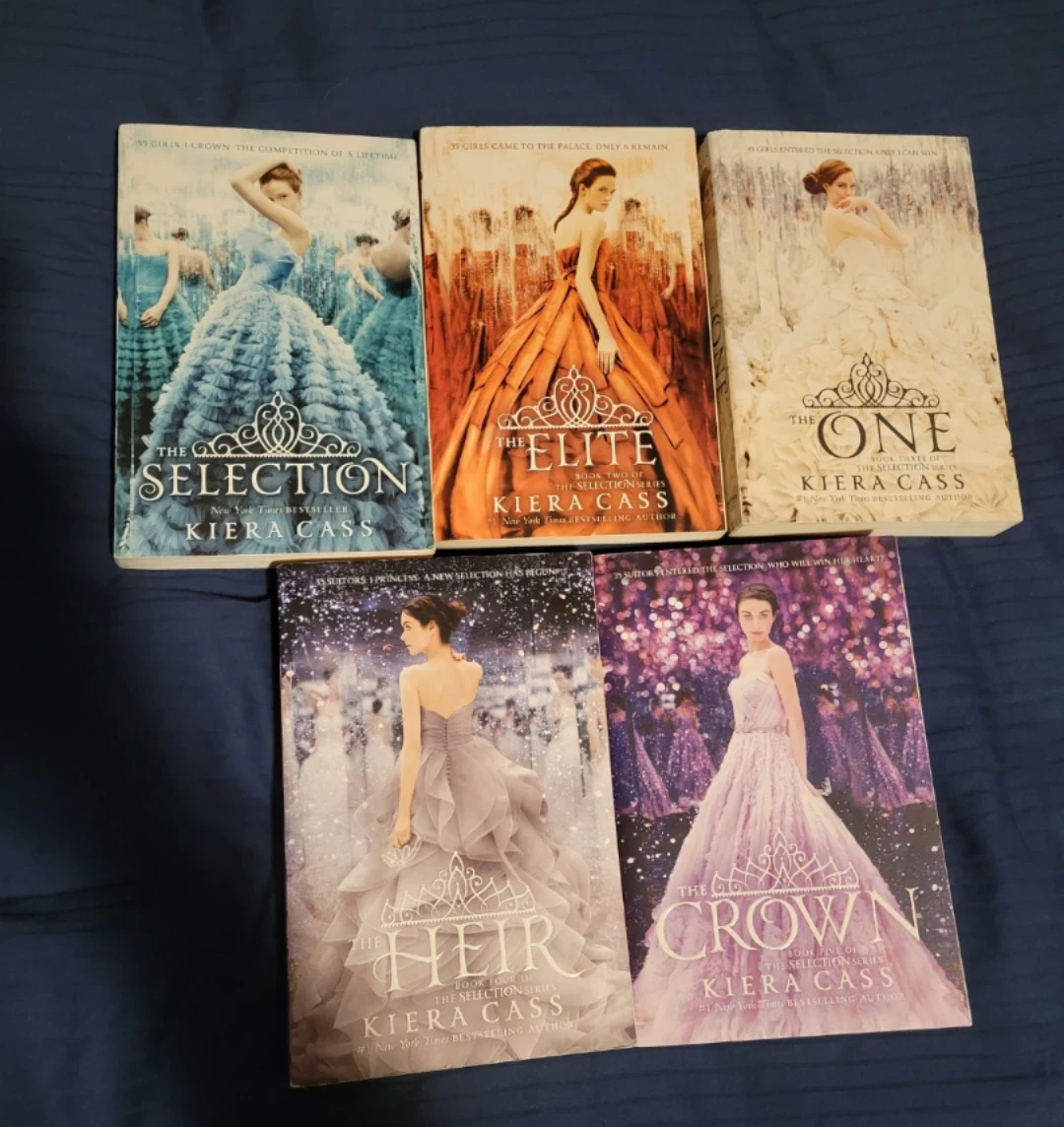 The Selection Series by Kiera Cass - 5 Books