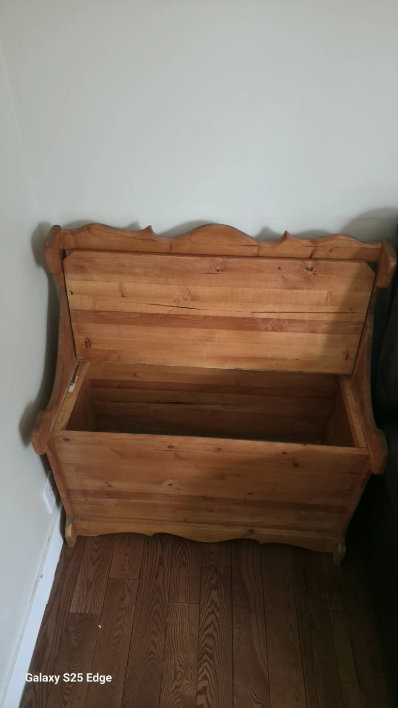 Wooden Storage Bench - photo 2