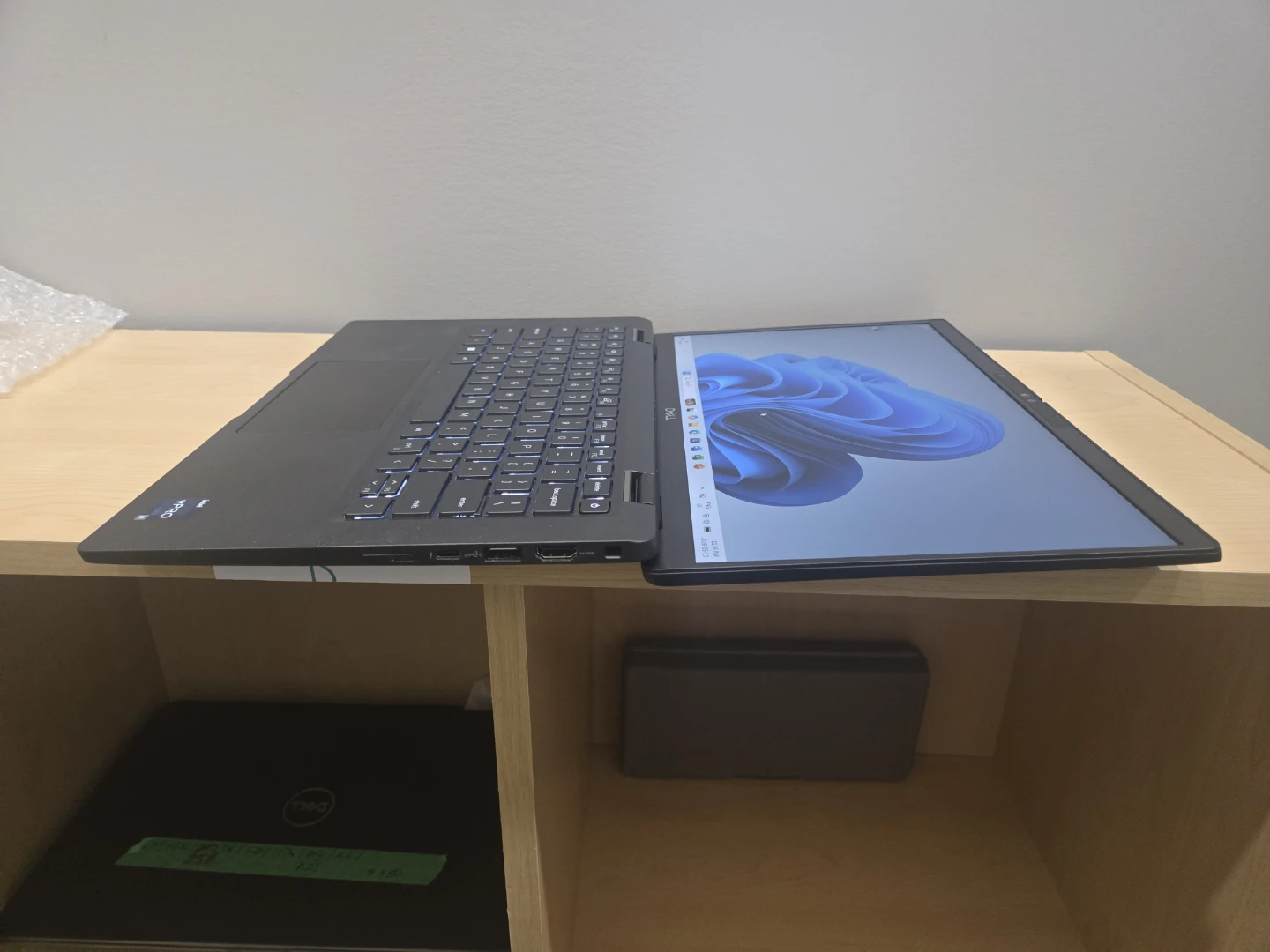 Dell Laptop with Intel vPro i7 Processor - photo 4