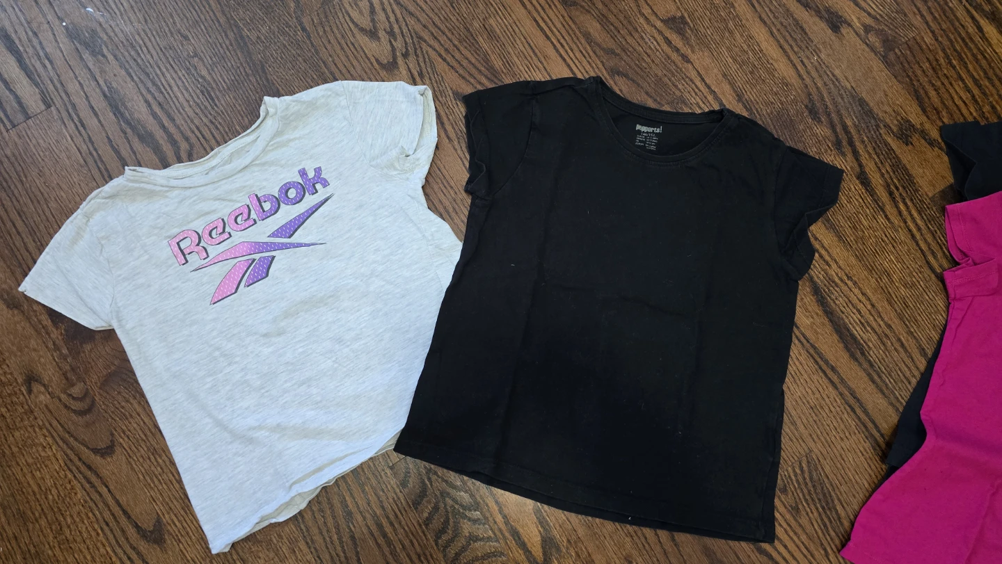 Bundle of 4 Girl's T-Shirts 10Y - photo 5