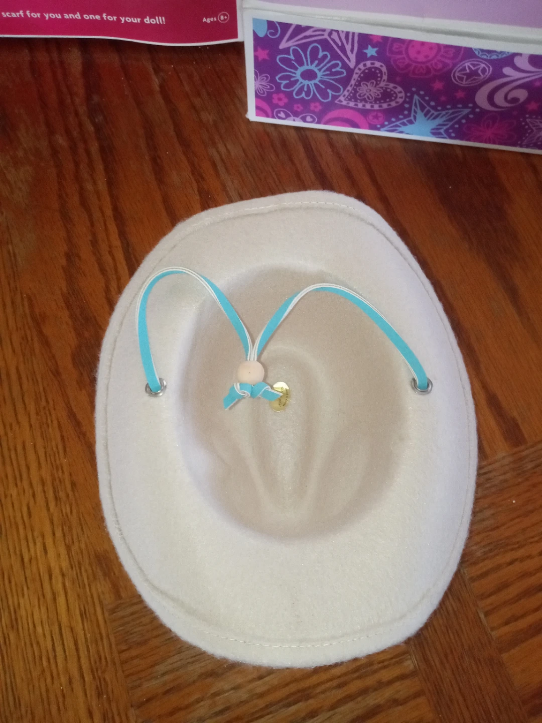 American Girl Crafts Pom-Pom Scarves Kit & White Cowboy Hat Set - photo 5