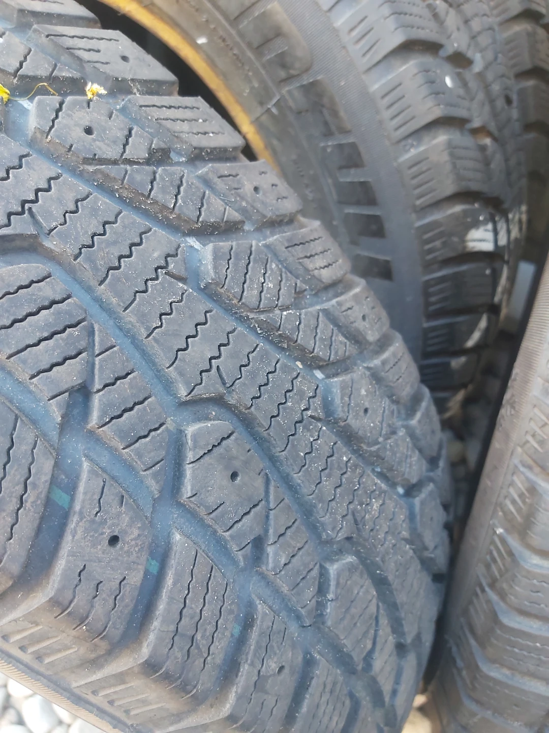 Winter Tires - Laufenn SF-W11 185/65R14 86T - photo 5