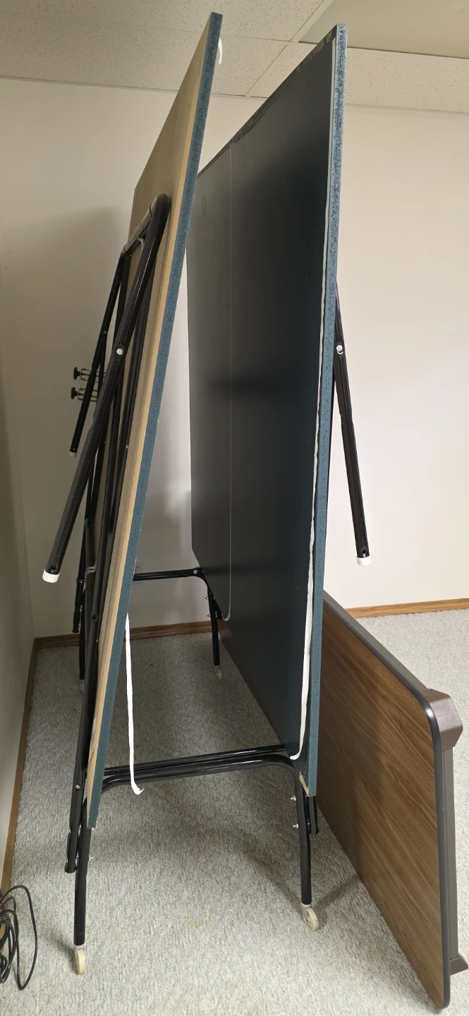 (Ozerna) Folding Ping Pong Table