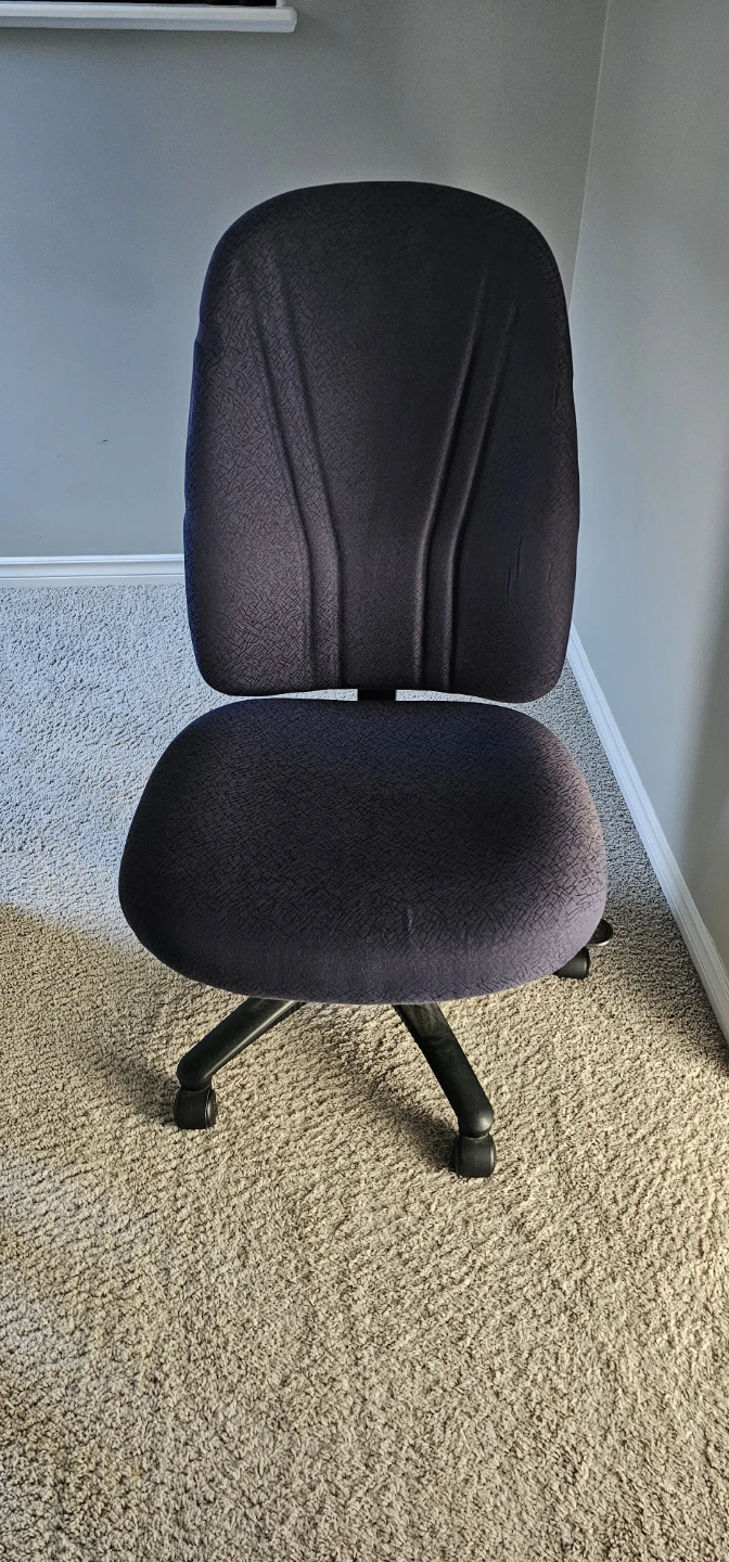 Dark Blue Office Chair- doesn't raise