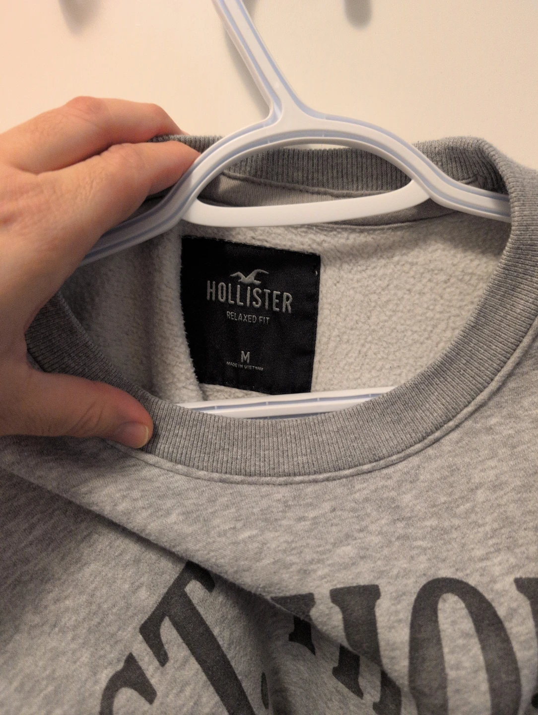 Columbia Sportswear & Hollister Sweatshirts Bundle - Size L & M - photo 3