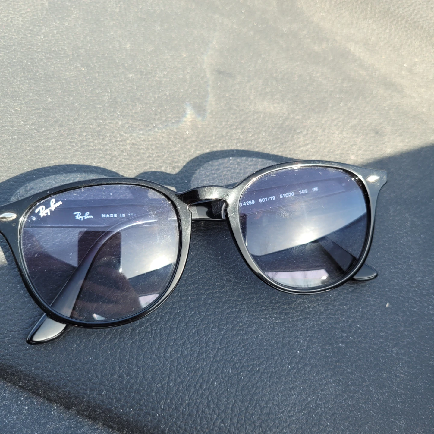 Ray-Ban RB4259 Sunglasses - photo 3