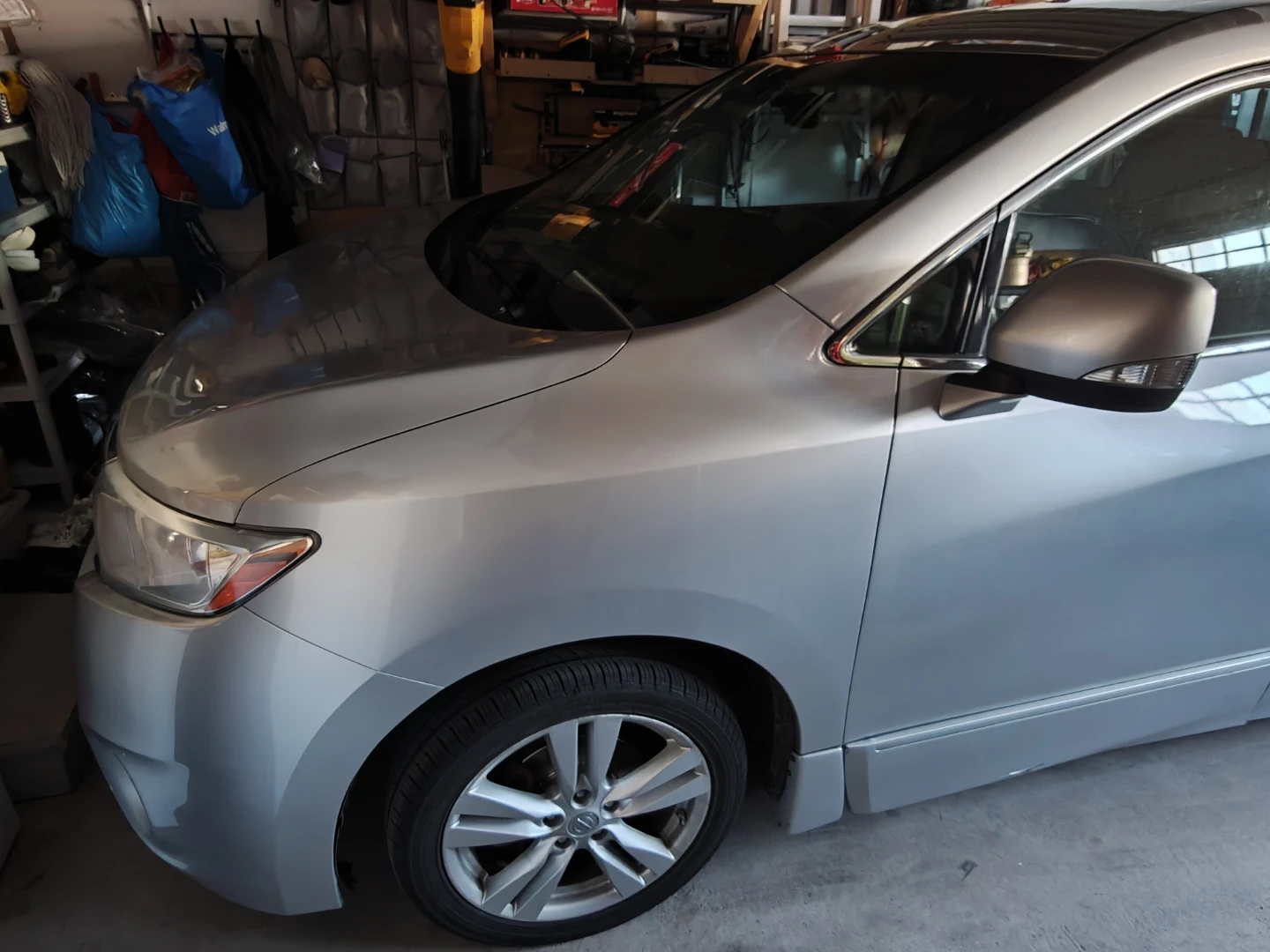 Nissan Quest Minivan