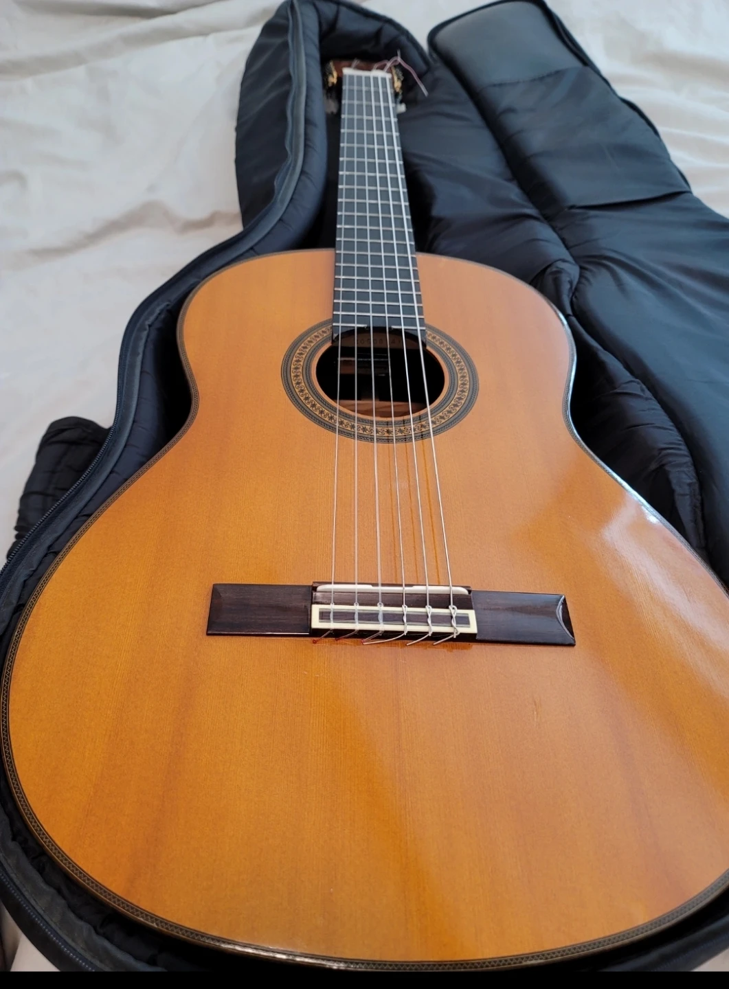 Yamaha G-240II Classical Guitar Lefty Instrument