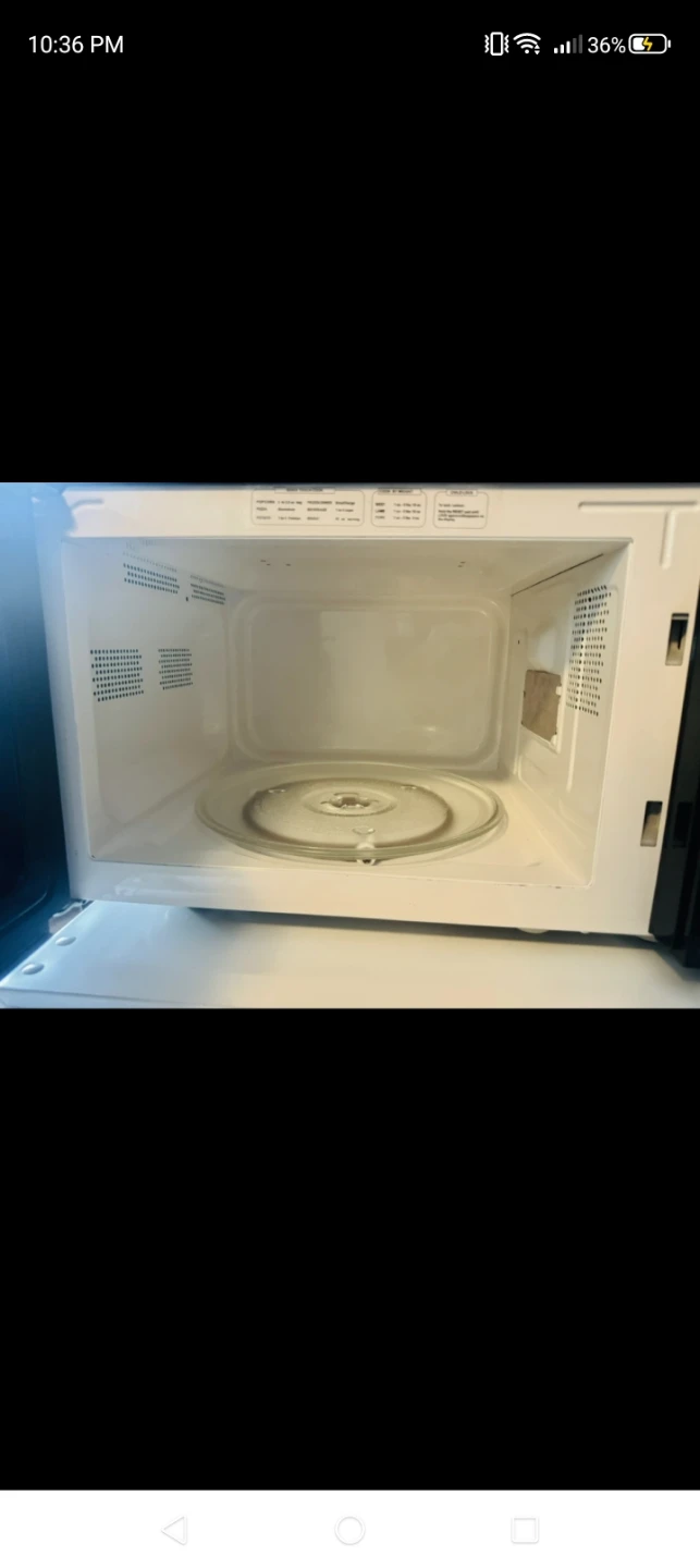RCA Black Microwave Oven - photo 2