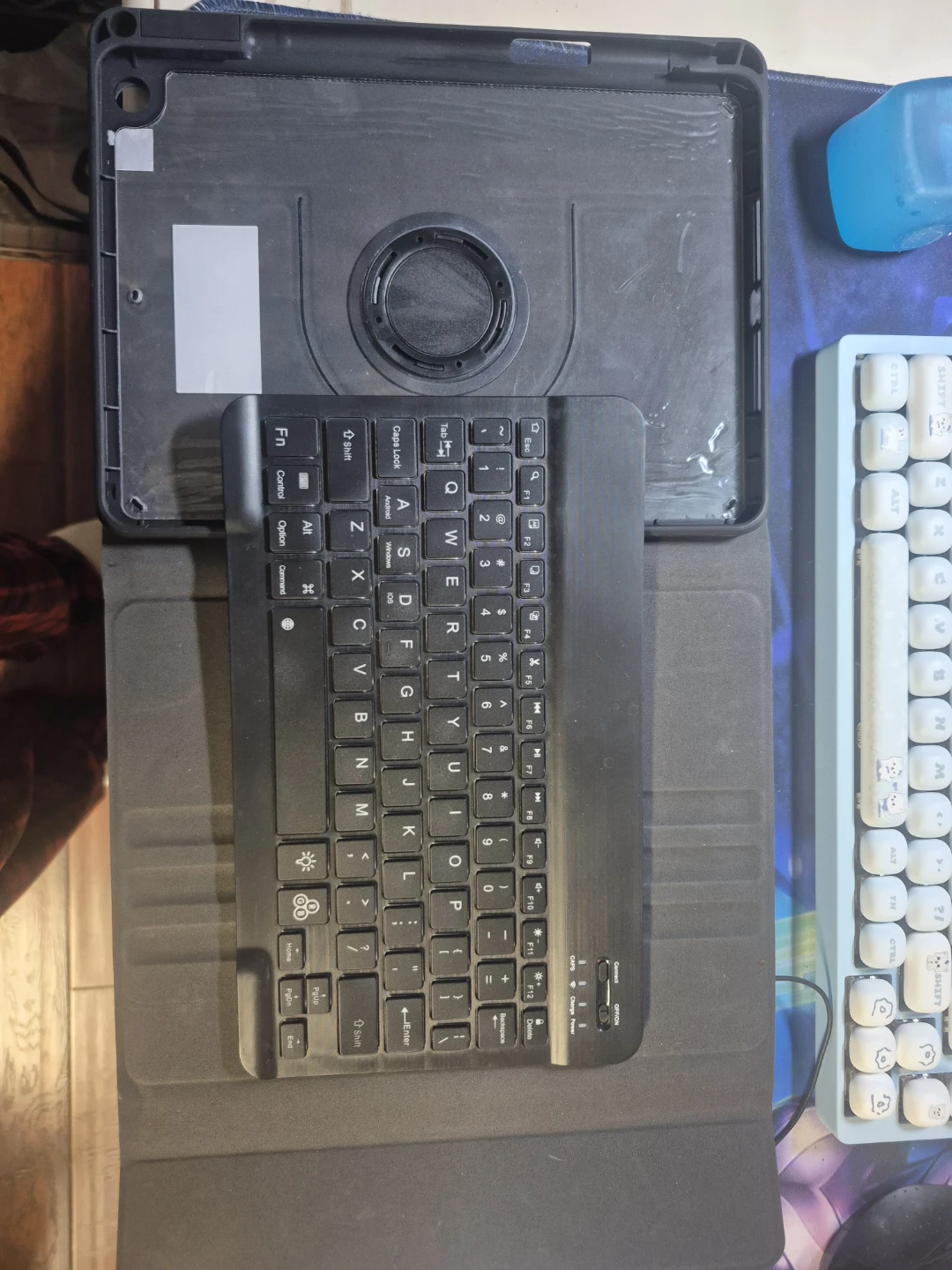 Black Rotating Keyboard Case for Tablet - photo 4
