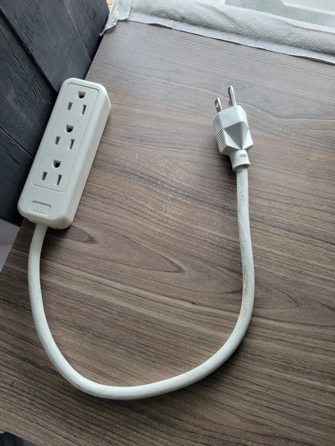 White 4-Outlet Power Strip