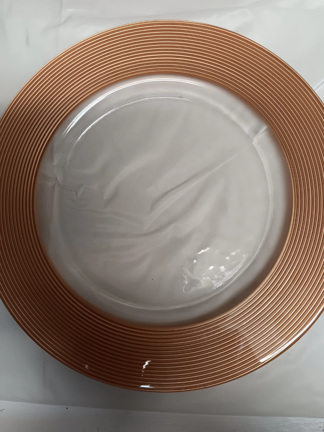 Set of 4 Rose Gold Charger Plates with Neutral Napkins - photo 2