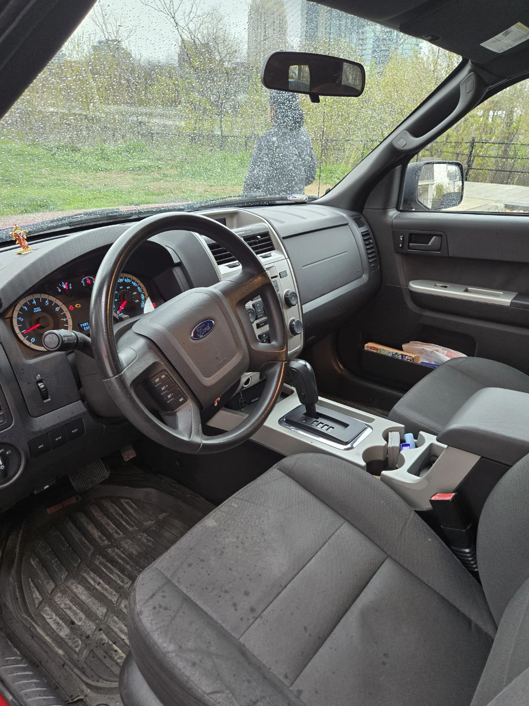 2011 Ford Escape Red - photo 4