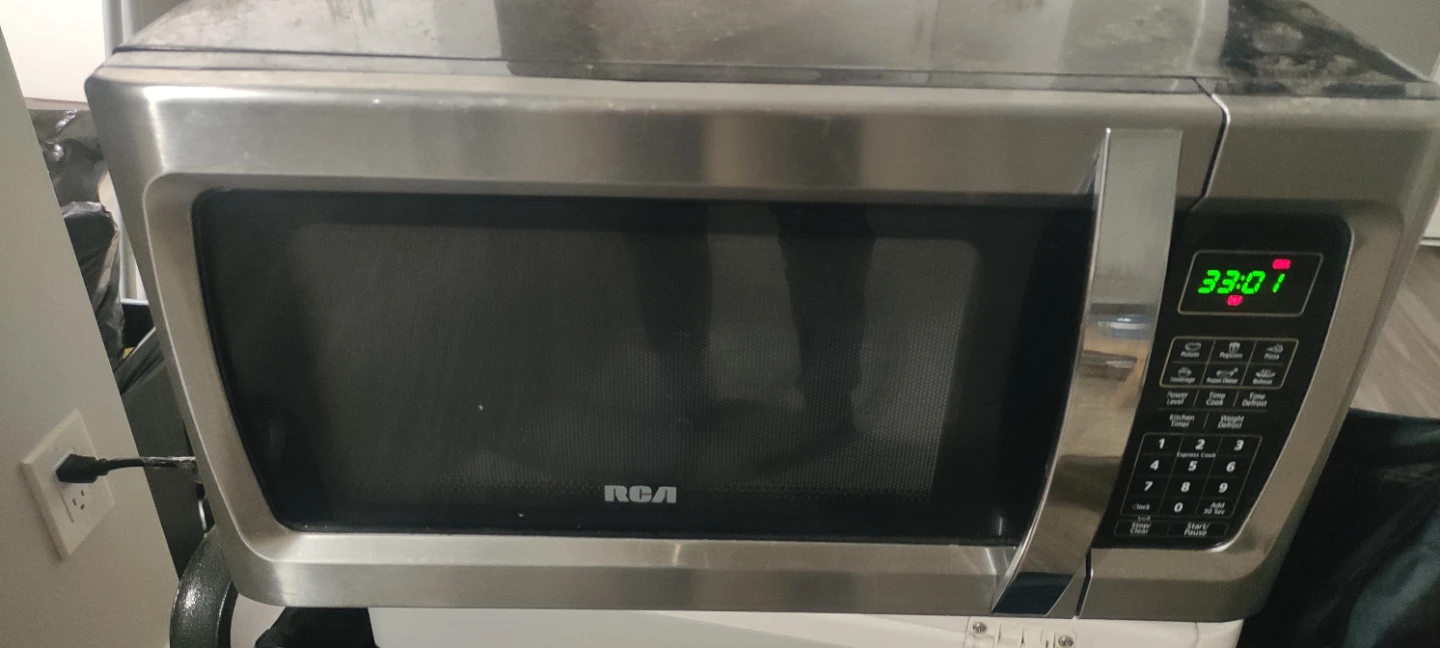 RCA Stainless Steel Microwave