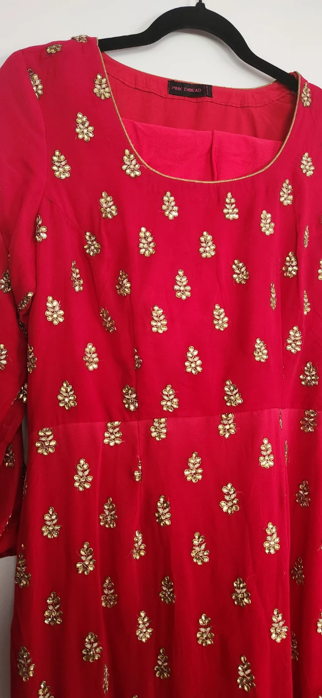 Red Embroidered Kurti with Trousers and Dupatta Set - photo 2