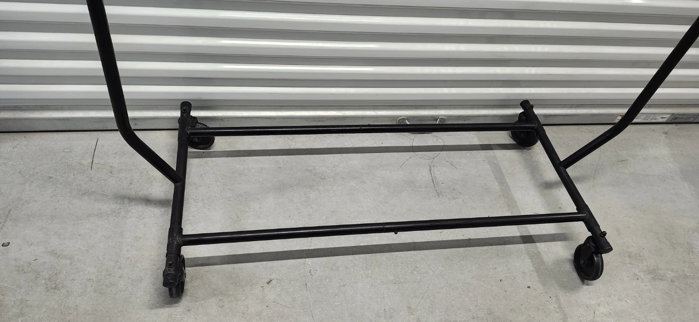 Clothes rack with wheels 47*20*66"LWH - photo 4