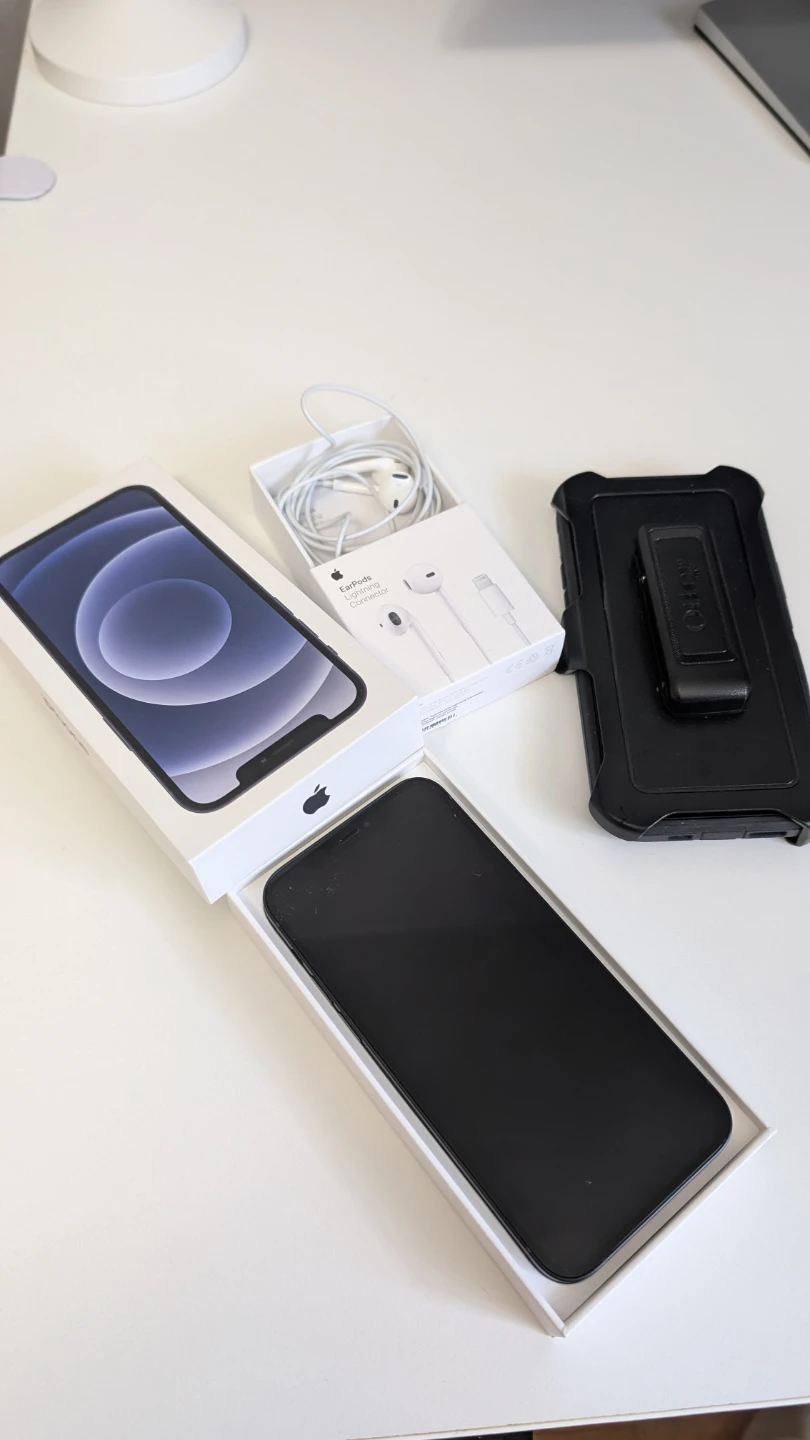 Apple iPhone 12 Black (128GB)
