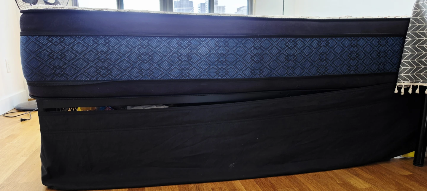 King Size 14" Bamboo Mattress - Good Condition - Made in Canada" - photo 2