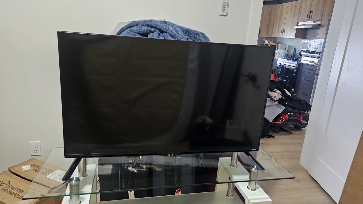 LG 40UB8000 40-inch 4K UHD Smart TV - photo 4