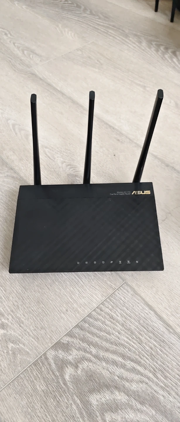 ASUS Wireless AC1750 Dual Band Gigabit Router