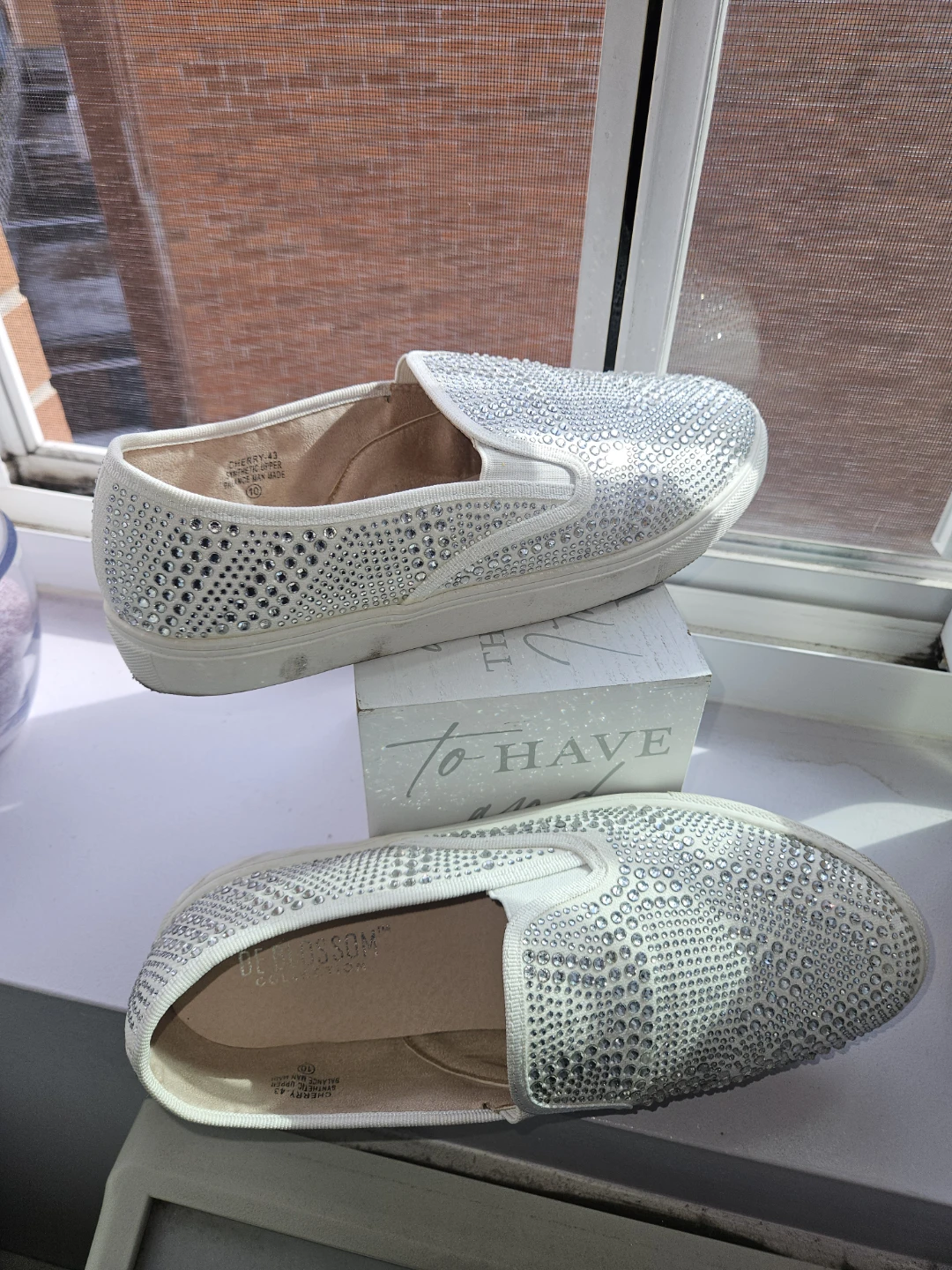 Blossom Collection White Rhinestone Slip-On Shoes Size 10 - photo 2