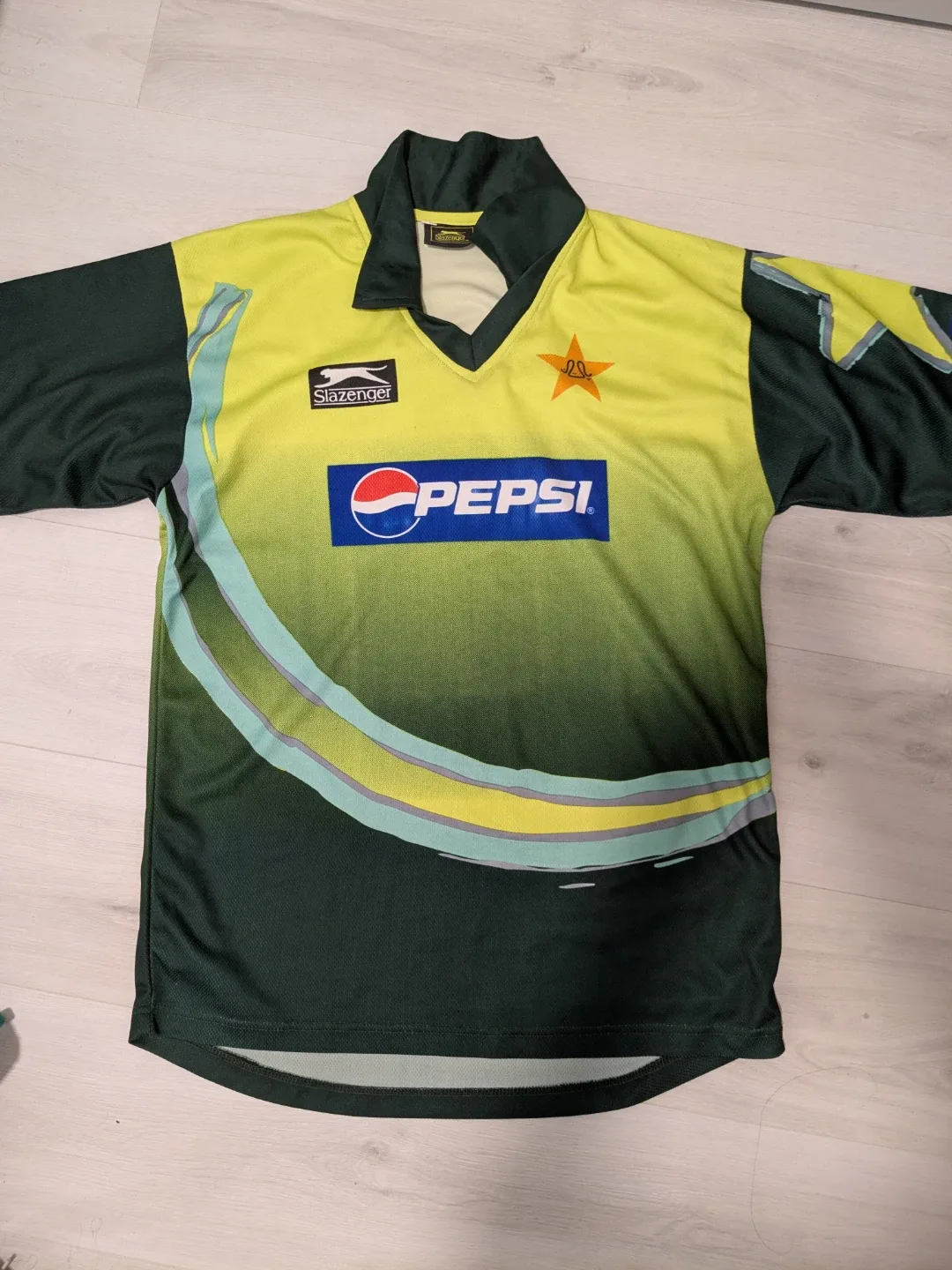 Pepsi sponsored Slazenger Pakistan Cricket Jersey XL