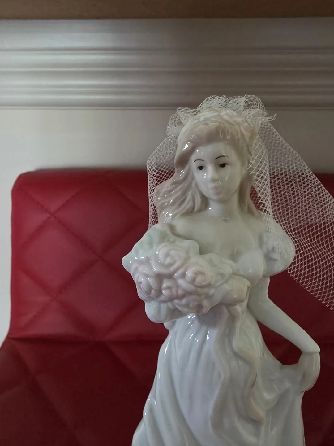 White Ceramic Bride Figurine with Veil and Bouquet - photo 2