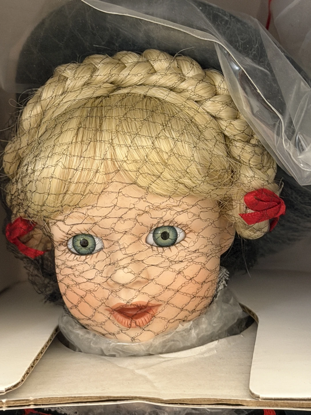 Lenox "Gretchen" Collectible Porcelain Doll with Companion Doll - photo 2