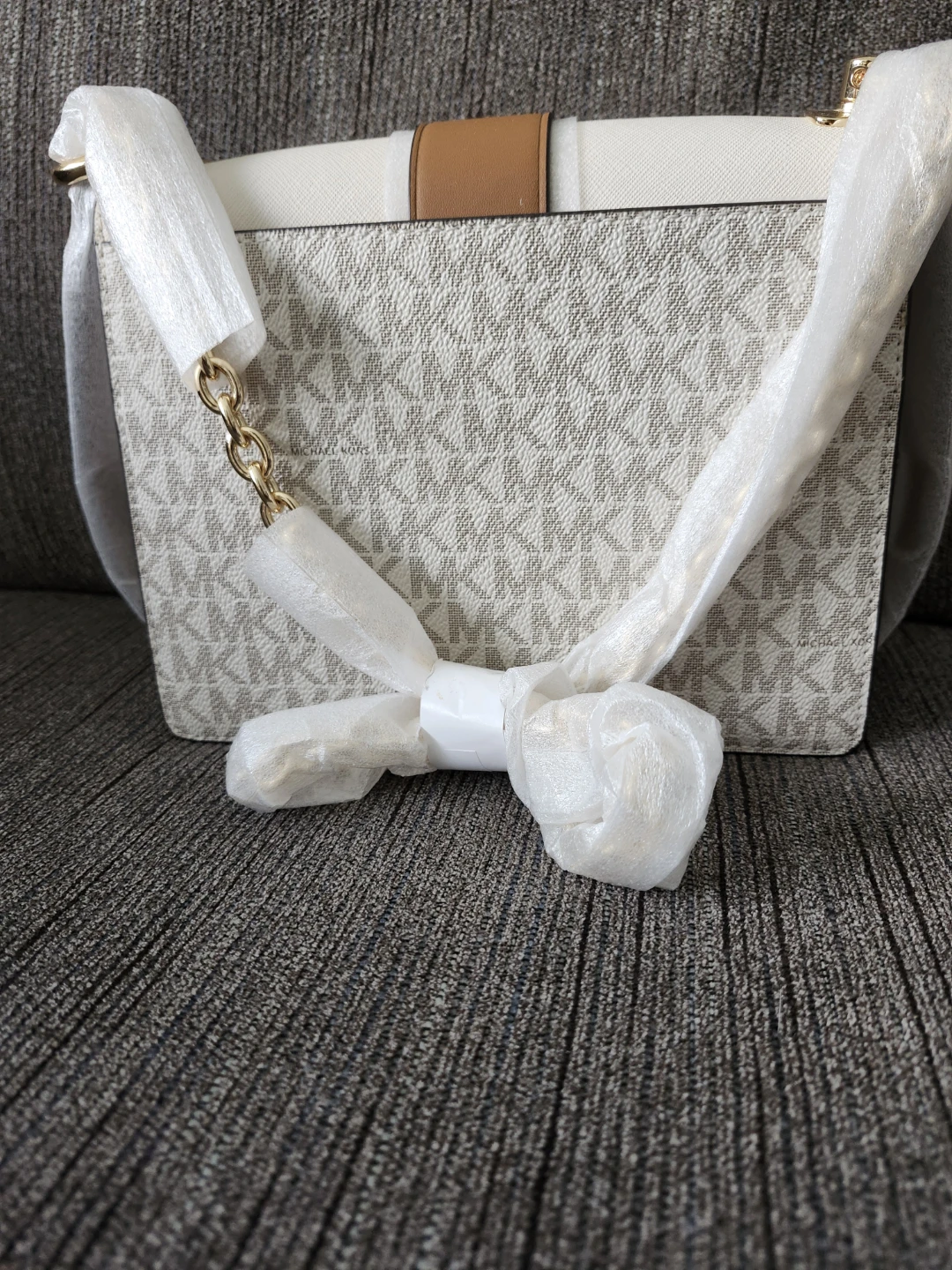 Michael Kors White Leather Crossbody Bag - photo 3