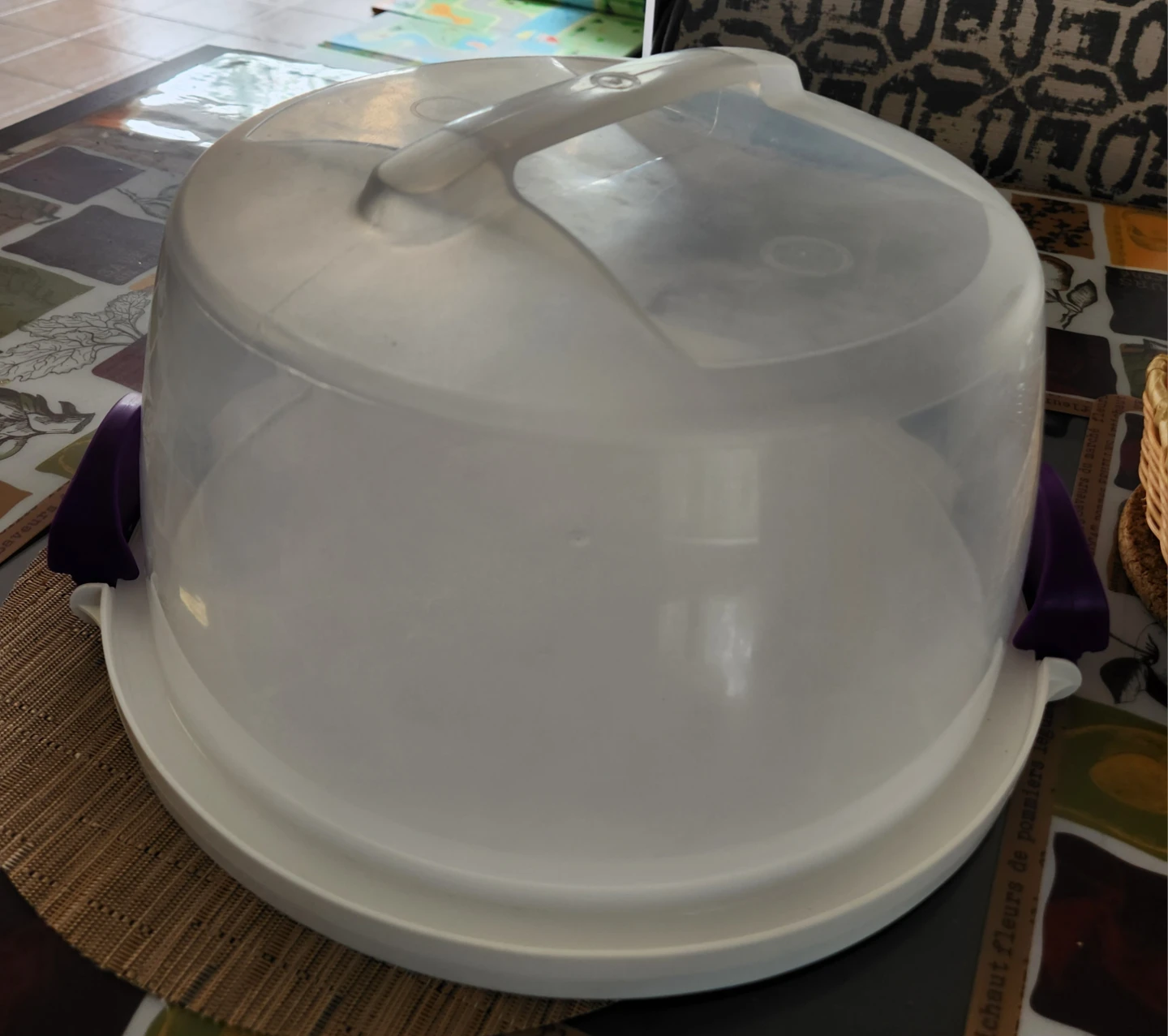 Plastic Cake Carrier with Handle - photo 3