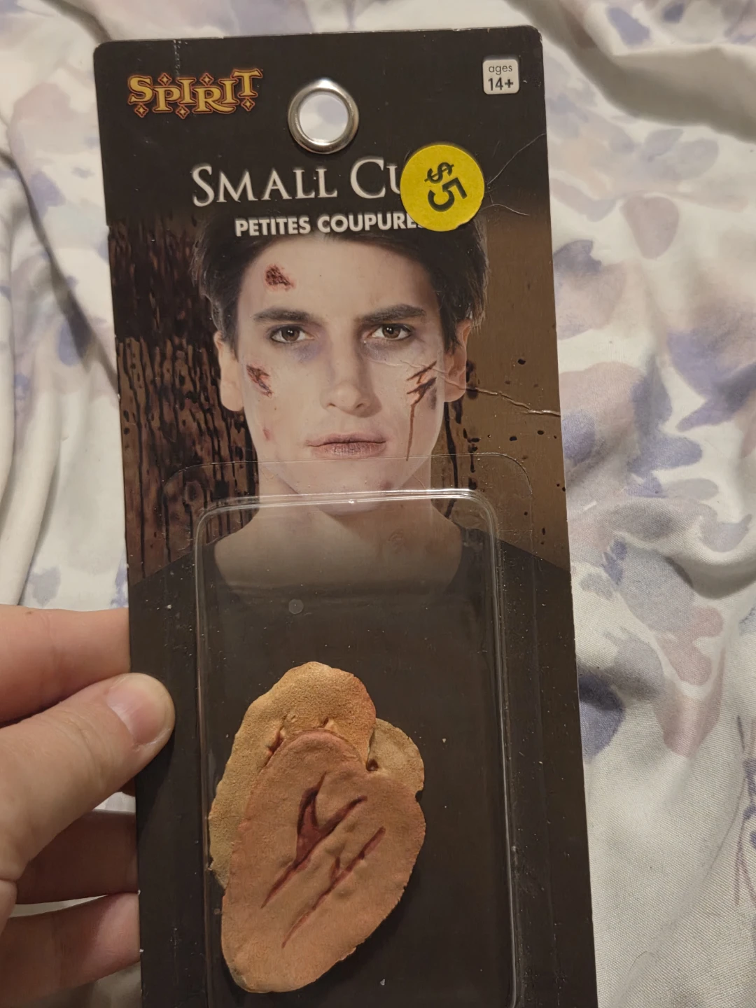 Small cut, halloween facial fake wounds
