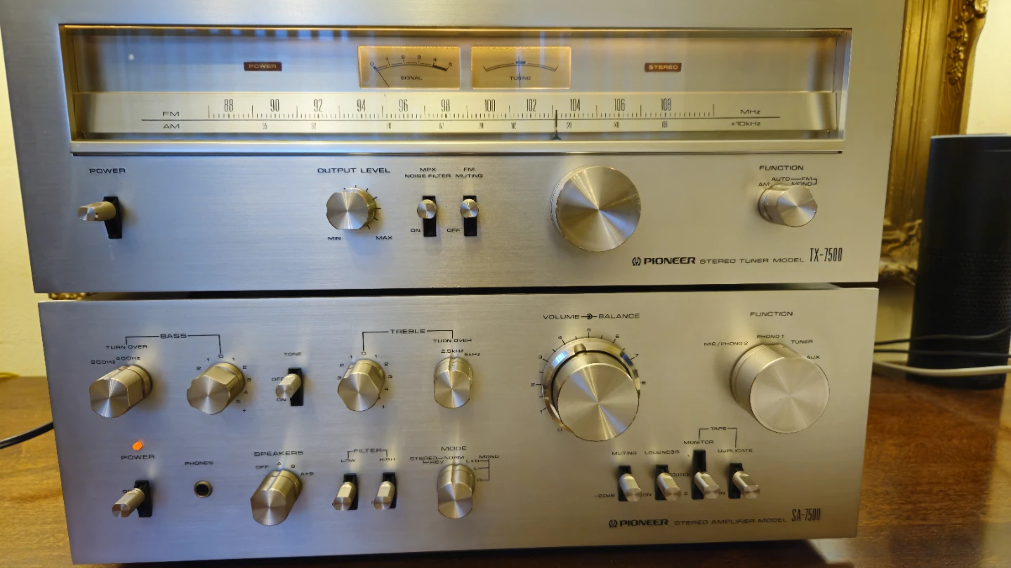 Pioneer Stereo Amplifier SA-7500 & Tuner TX-7500