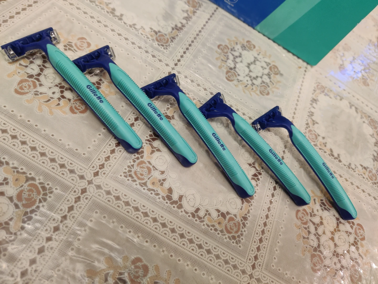 $1 for 2 Gillette Sensor2 Plus Disposable Razors - photo 2