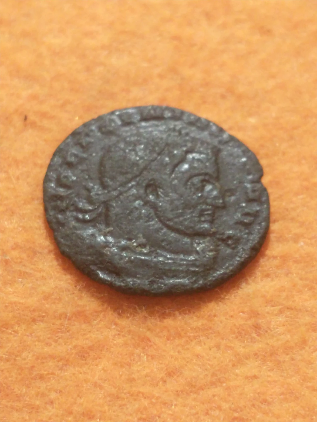 Lovely Ancient Roman coin, circa 3rd century, unattributed - photo 4