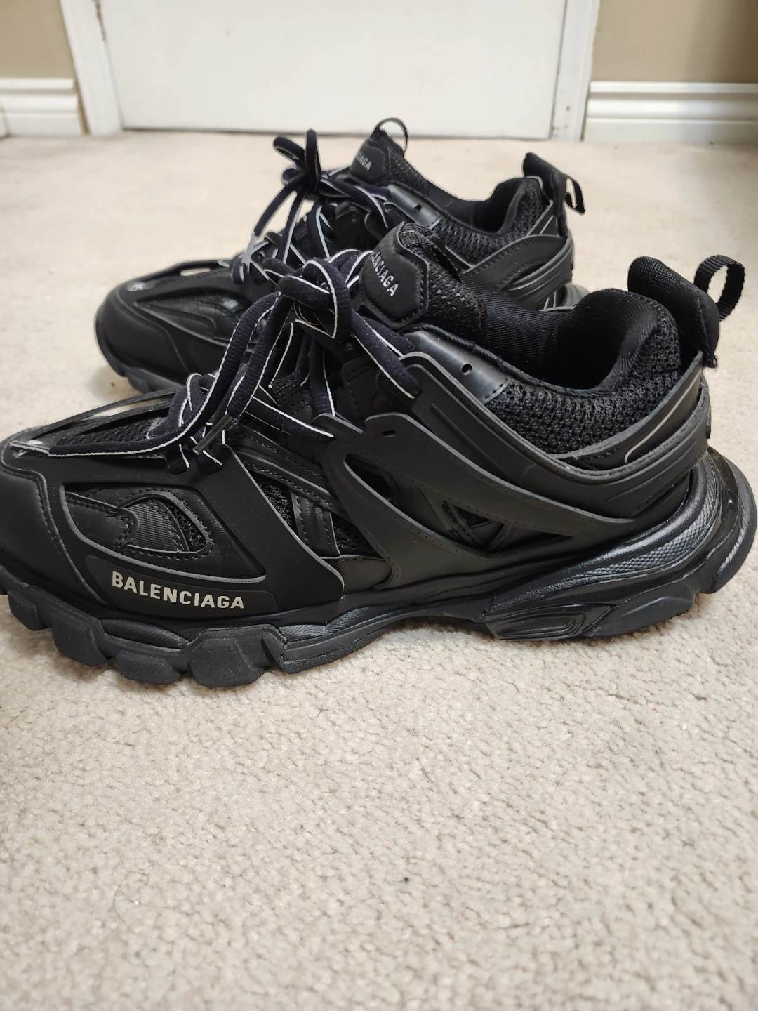 Balenciaga trackrunners ($300) - photo 3